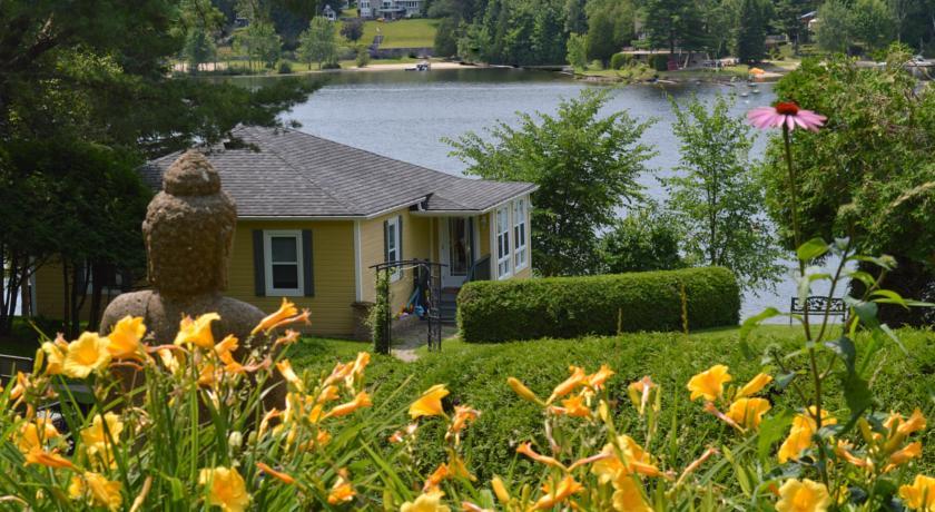 Отель Chalets Aux Crocollines