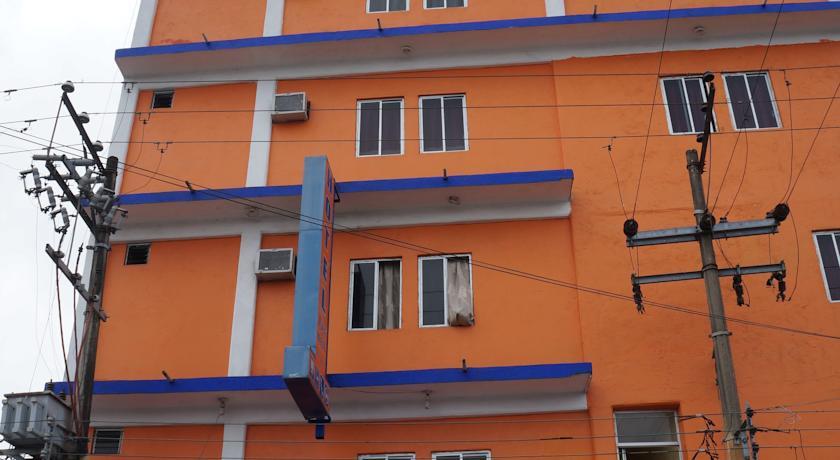 Отель Hotel Plaza Broca