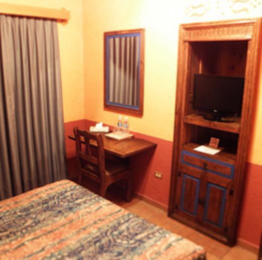 Отель Hotel Plaza