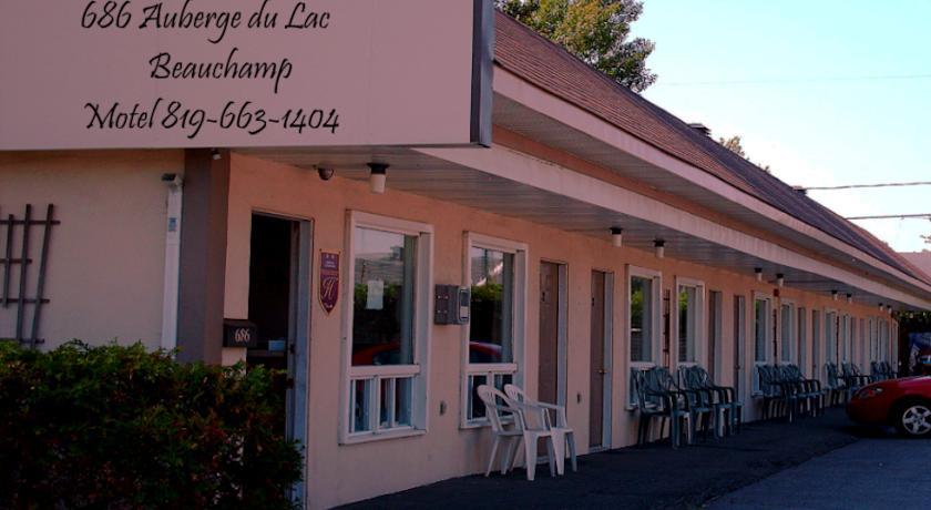 Отель Auberge Du Lac Beauchamp
