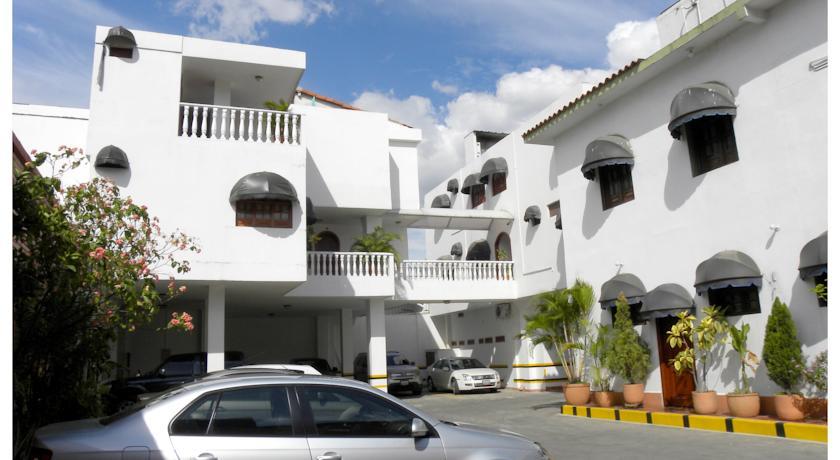 Отель Hotel Zaraya