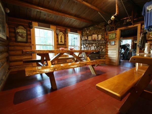 Отель Bulldog Camps & Lodge