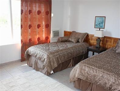 Отель Breezy Shore Villa