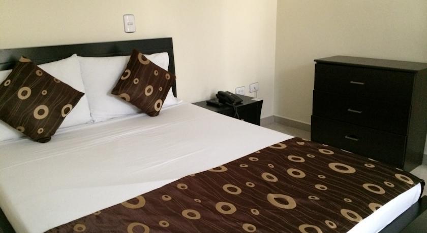 Отель Hotel Verony San Joaquin