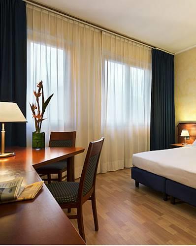 Отель Una Hotel Brescia