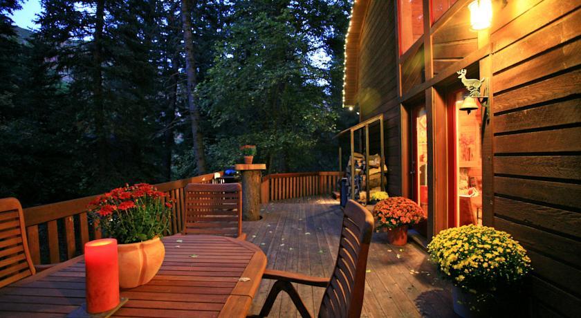 Апартаменты Creekside Cabin by Stewart Mountain Lodging