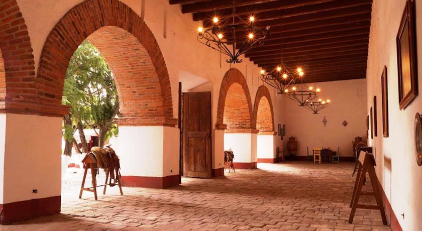 Отель Hacienda San Pedro Ovando