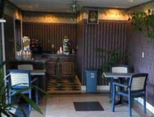 Отель Econo Lodge Berea