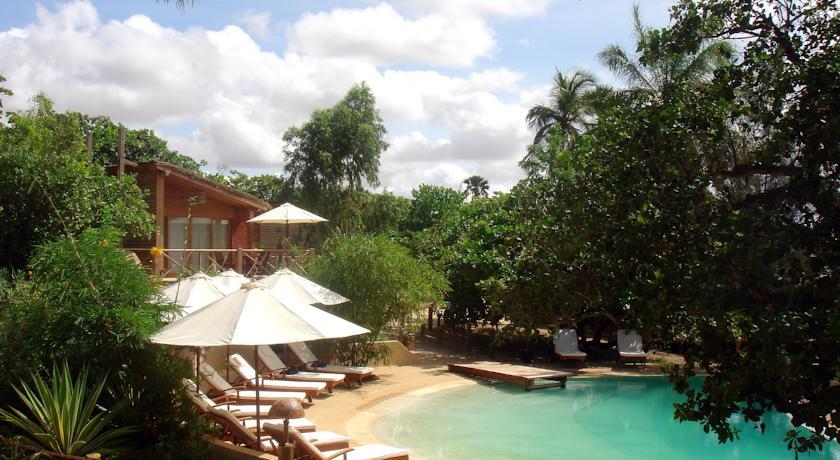 Отель Souimanga Lodge