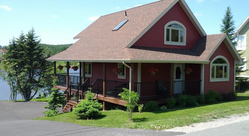 Апартаменты Amazing Pondside Cottage