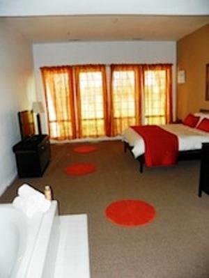 Отель New Moon River Inn