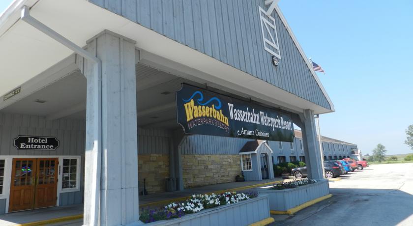 Отель Ramada Williamsburg and Wasserbahn Waterpark