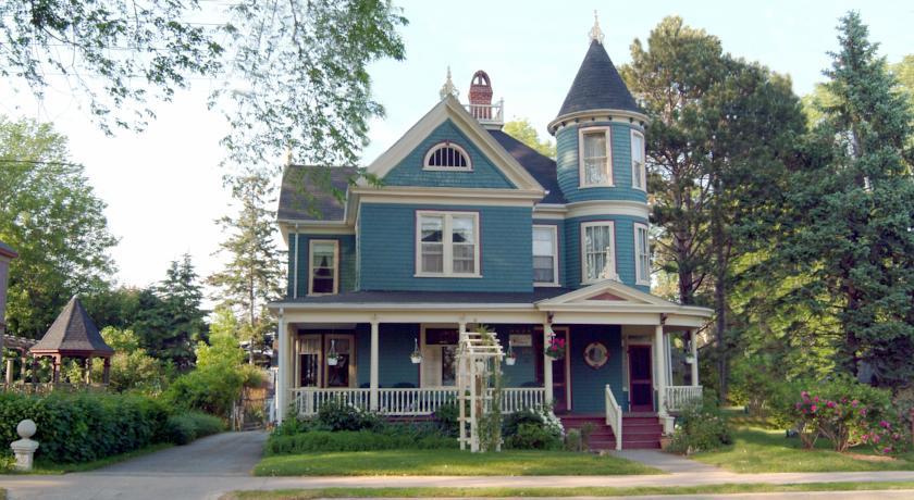 Мини-отель At the Turret Bed & Breakfast