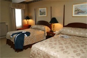 Отель Eastland Park Hotel