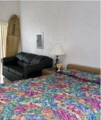 Отель Surfers Beach Manor