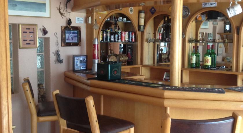 Гостевой дом The Moon Bay Guest House