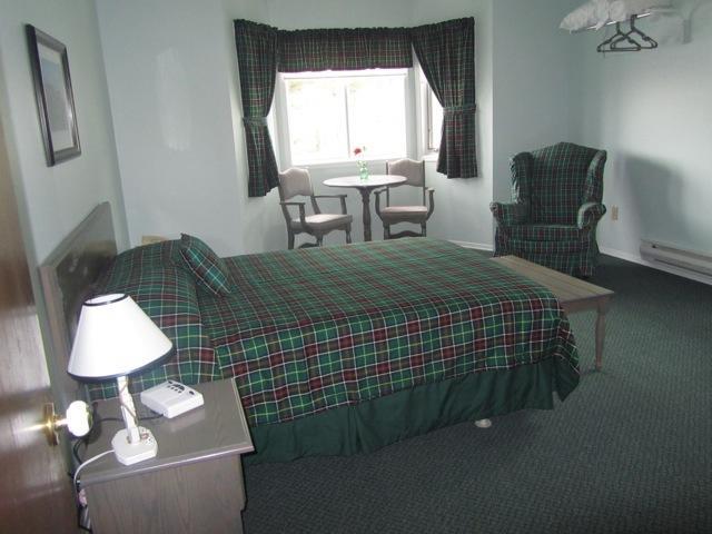 Отель The Gaultois Inn