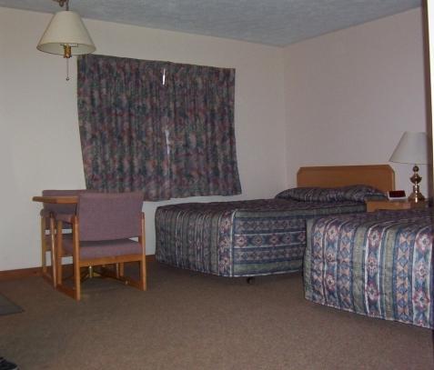 Отель Wingham Lindon Motel
