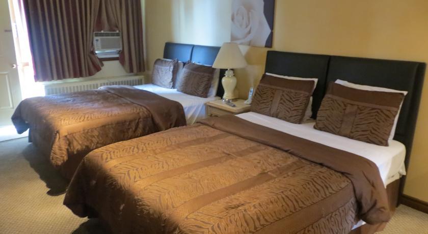 Отель Mayflower Motel