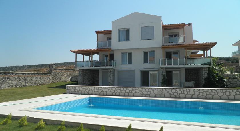 MSR Moonlight Sonata Residence