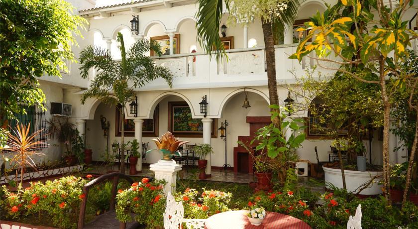 Отель White Castle Hotel and Resort