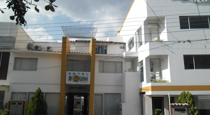 Отель Hotel B`Quin Plaza