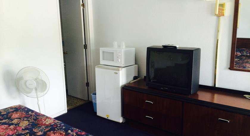 Отель Best Budget Inn