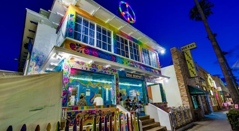 Ocean Beach International Hostel