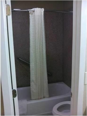 Отель Deluxe Inn