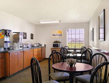 Отель Days Inn - Shawnee