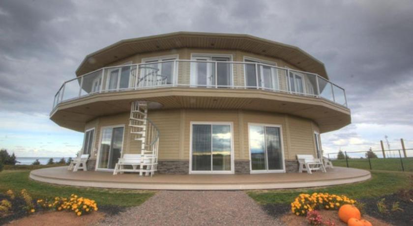 Апартаменты Around the Sea Rotating House, Suites & Tours