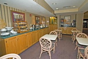 Отель Days Inn - Forest Park OH