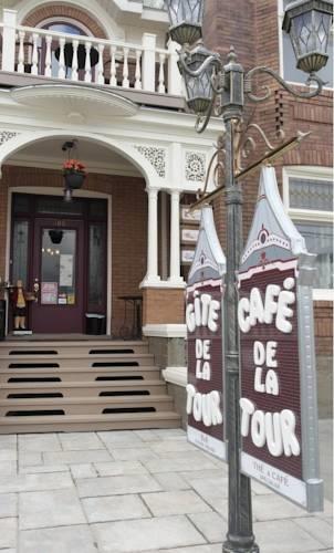 Мини-отель Gîte et Café de la Tour