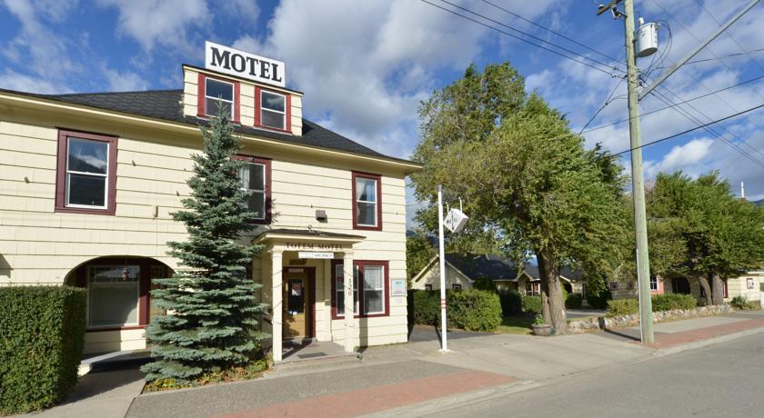 Отель Totem Motel