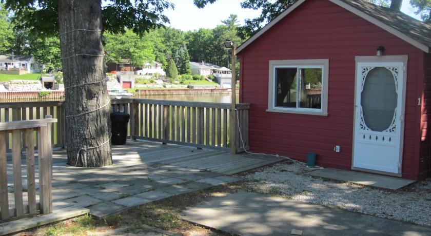 Апартаменты Rivershore Cottages