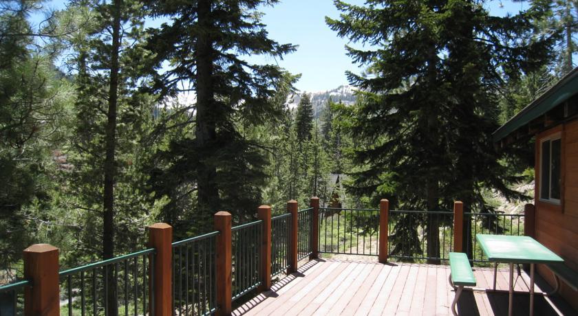 Апартаменты Alpine Delight by Tahoe Vacation Rentals
