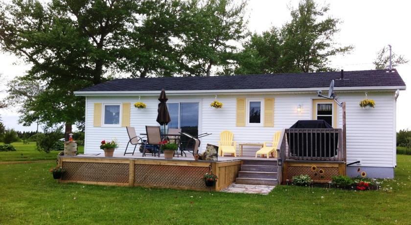 Апартаменты Greenwich Moonlight Bay Cottage