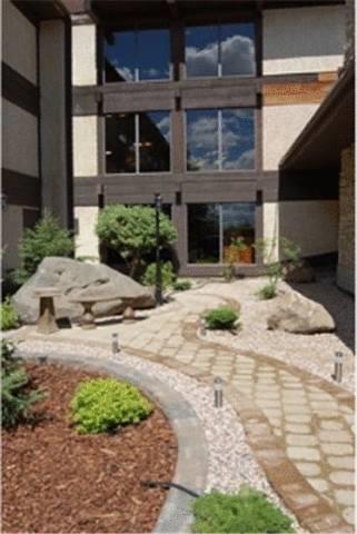 Отель Sawridge Inn Fort McMurray