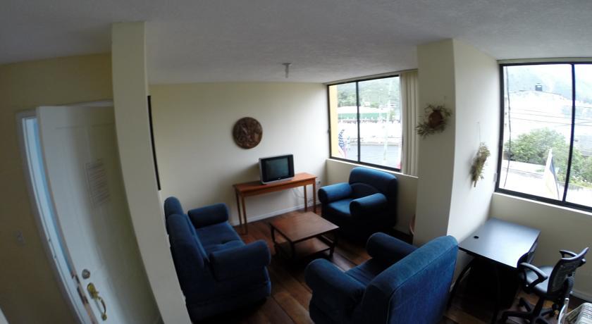 Апартаменты Mayra's Apartments and Spanish School