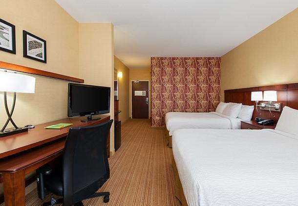 Отель Courtyard Chicago Schaumburg