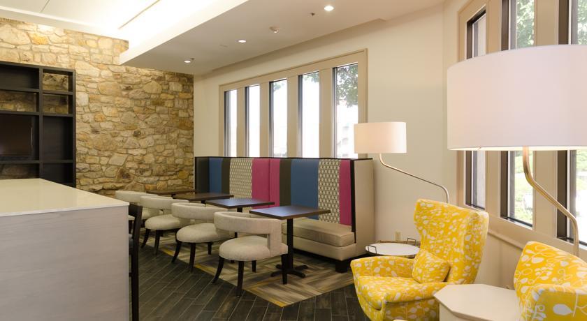 Отель Holiday Inn Express Hickory - Hickory Mart