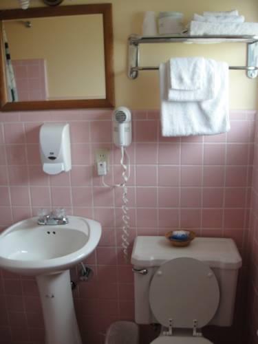 Отель Standish Motel