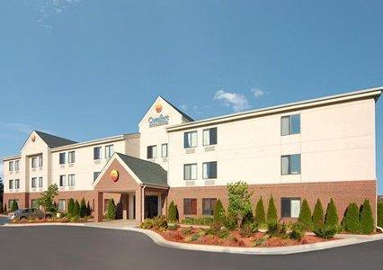 Отель Comfort Inn & Suites University South