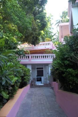Отель Hôtel La Cabane De Jérémie