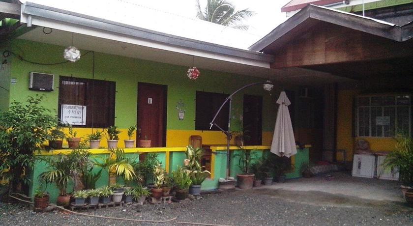 Отель Nina's Transient House
