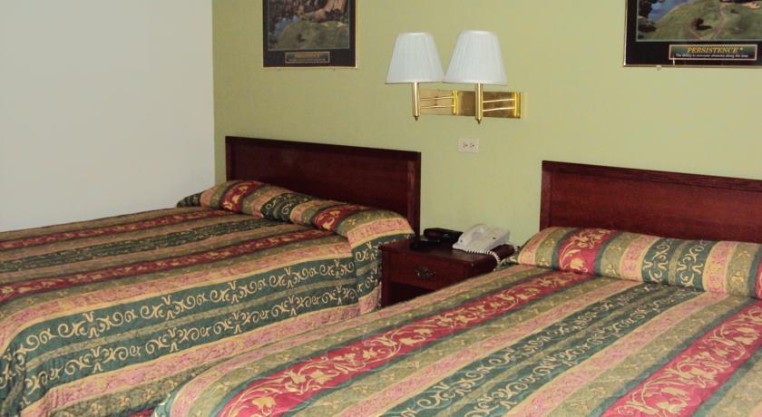Отель Farmington Travelodge