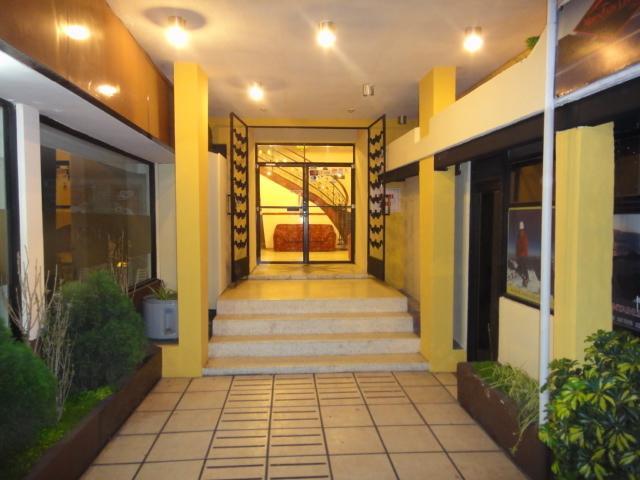 Отель Alston Inn Hotel
