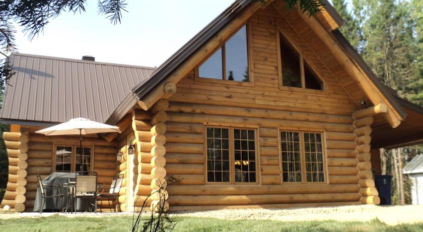 Отель Le Chalet Le Bois Rond Des Ruisseaux