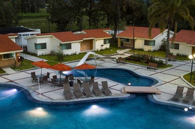 Отель Luna Aqua Villas