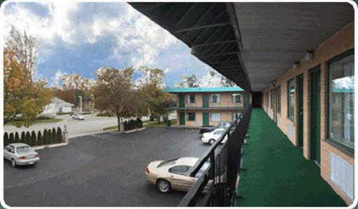 Отель Emerald Isle Motel